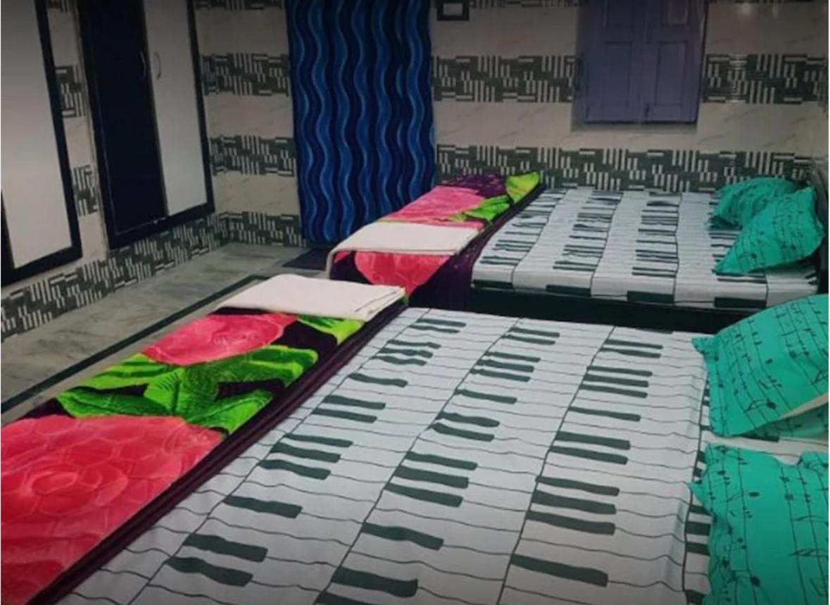 Bhagat Ji Guest House Ayodhya エクステリア 写真